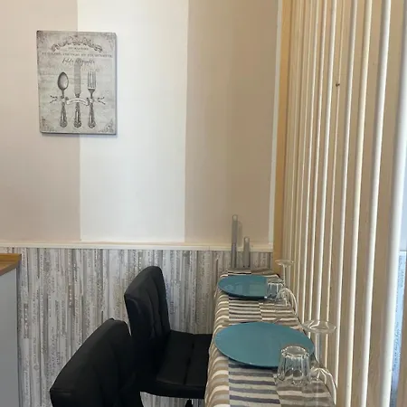 La Depandance 7 Minuti Dal Mare 2 Minuti Dall Accademia Apartment